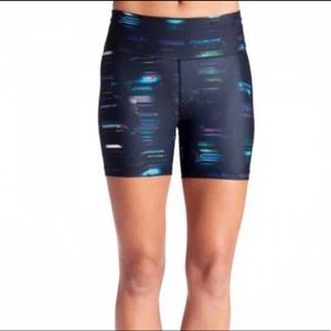 Oiselle Spando Shorts NWT. Size XS